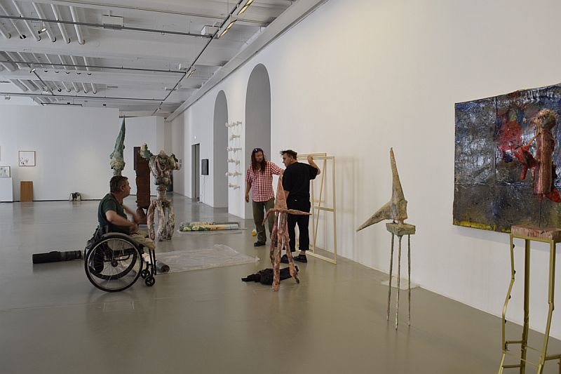 Expositie Lebenswege Kassel 2018. Rob Scholte, Riekus en SiGi Böttcher (vlnr). Foto: Malene Saalmann